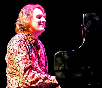 Scott Flanigan Scott Flanigan